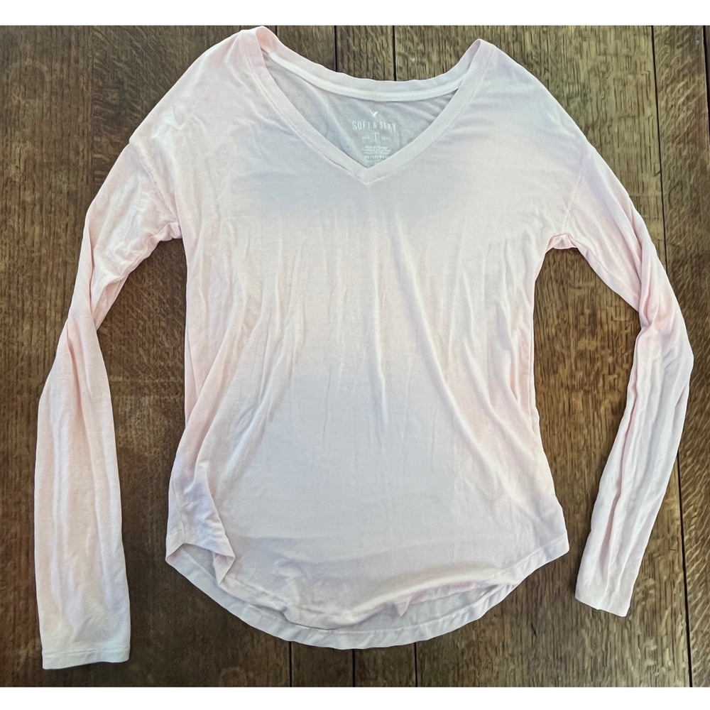 American Eagle Outfitters Soft & Sexy pink long sleeve T-shirt XS viscose V-neck